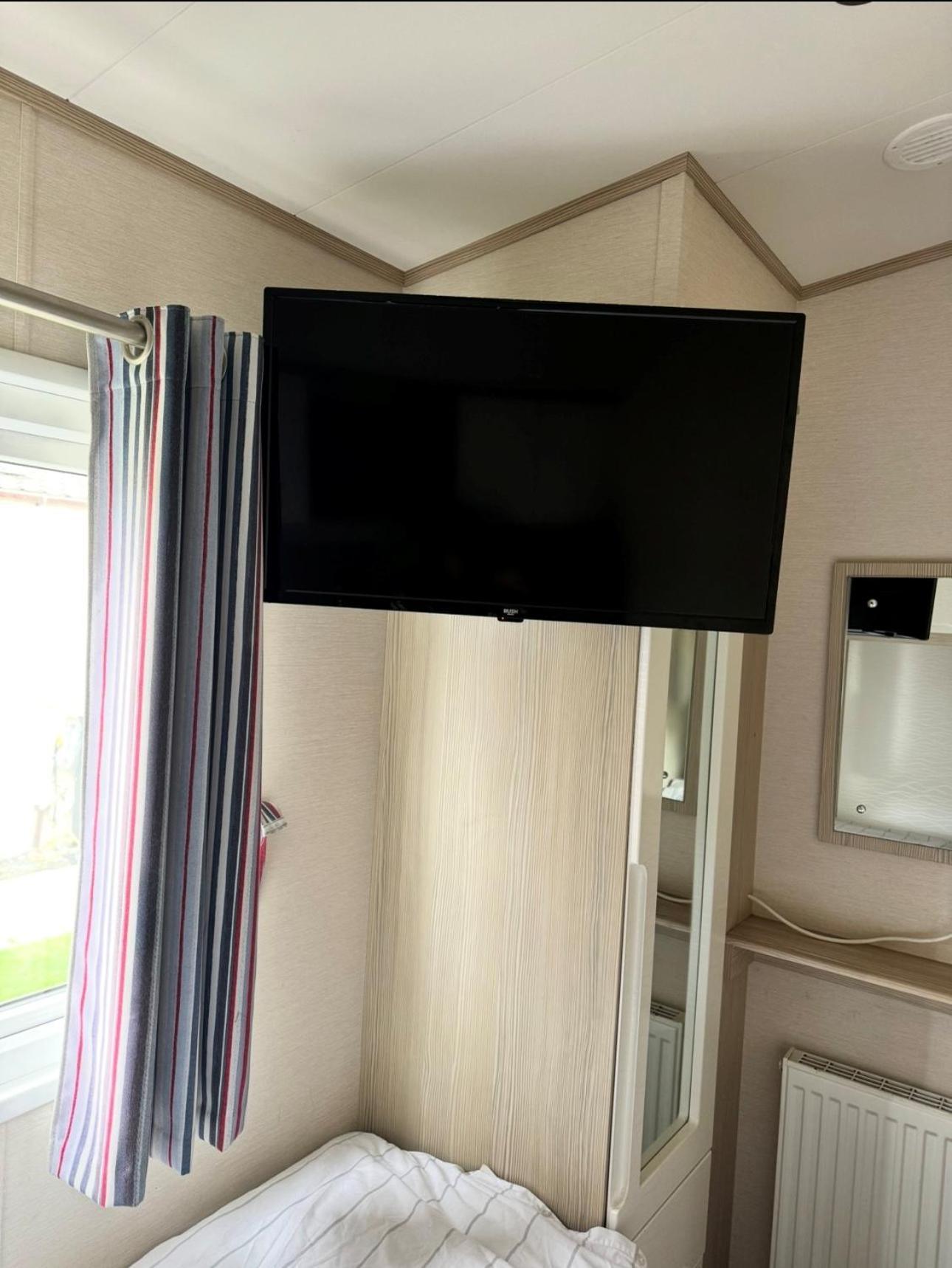 Pg177 Golden Palm Resort 8 Berth Caravan With Decking 查珀尔圣伦纳兹 外观 照片